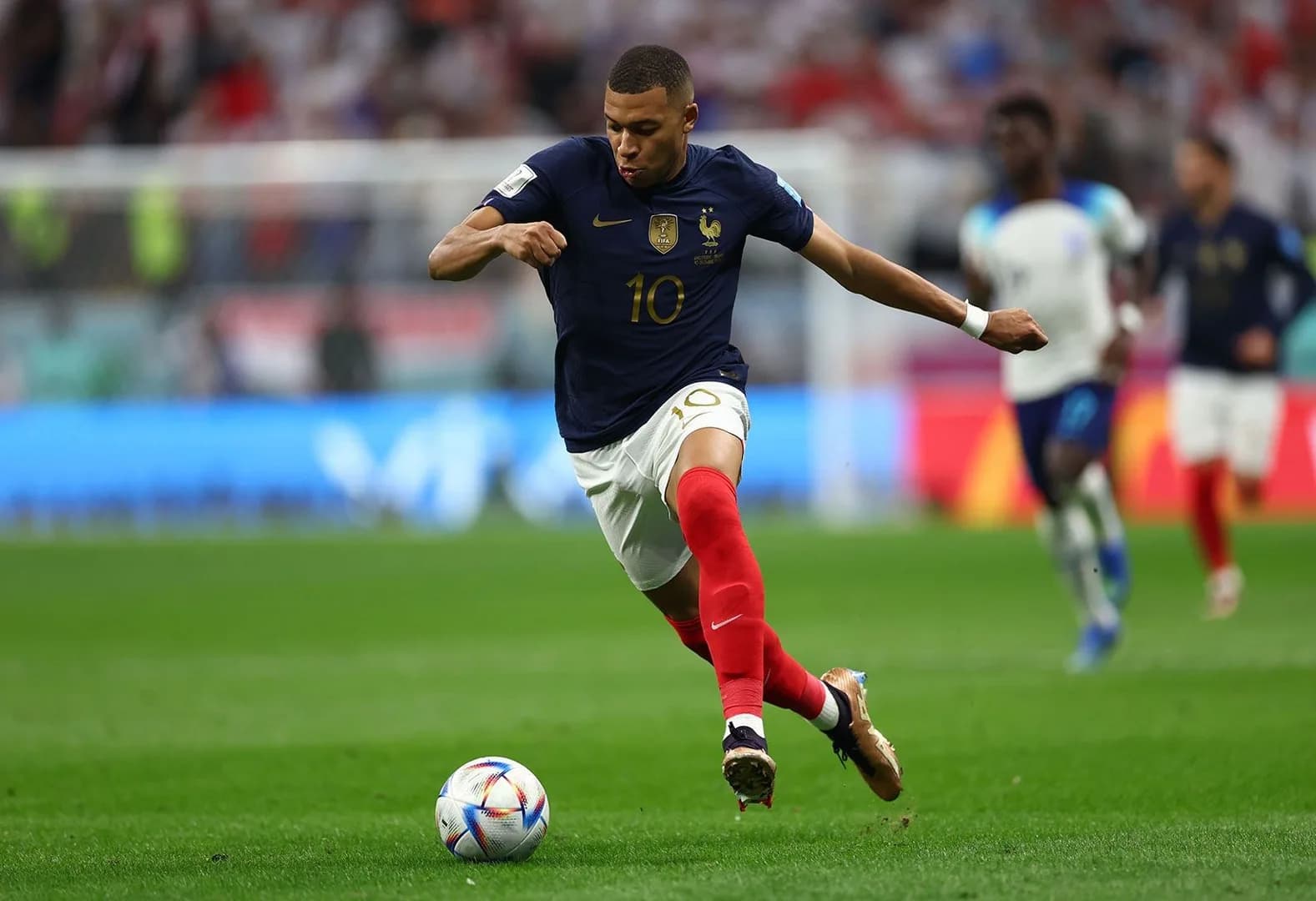 Mbappé : au-delà du débat stérile, une performance clé pour le PSG et le football français