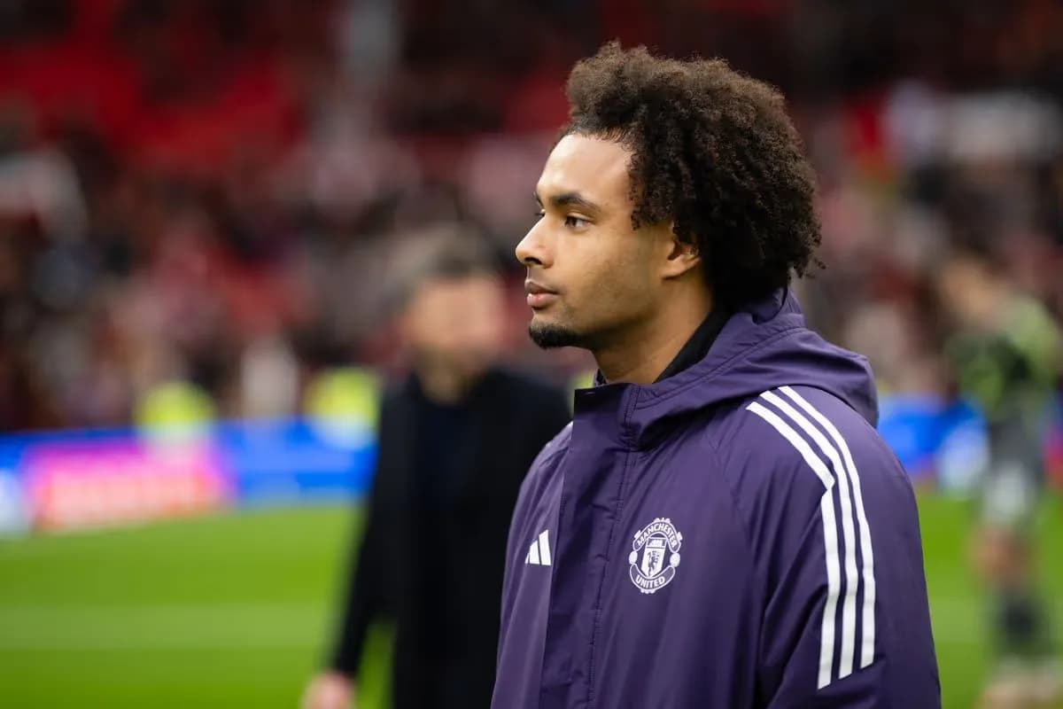 Manchester United envisage un échange Zirkzee-Ederson avec l'Atalanta, un pari audacieux