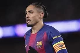 Raphinha sous la menace d’une lourde sanction après ses critiques sur l’arbitrage UEFA