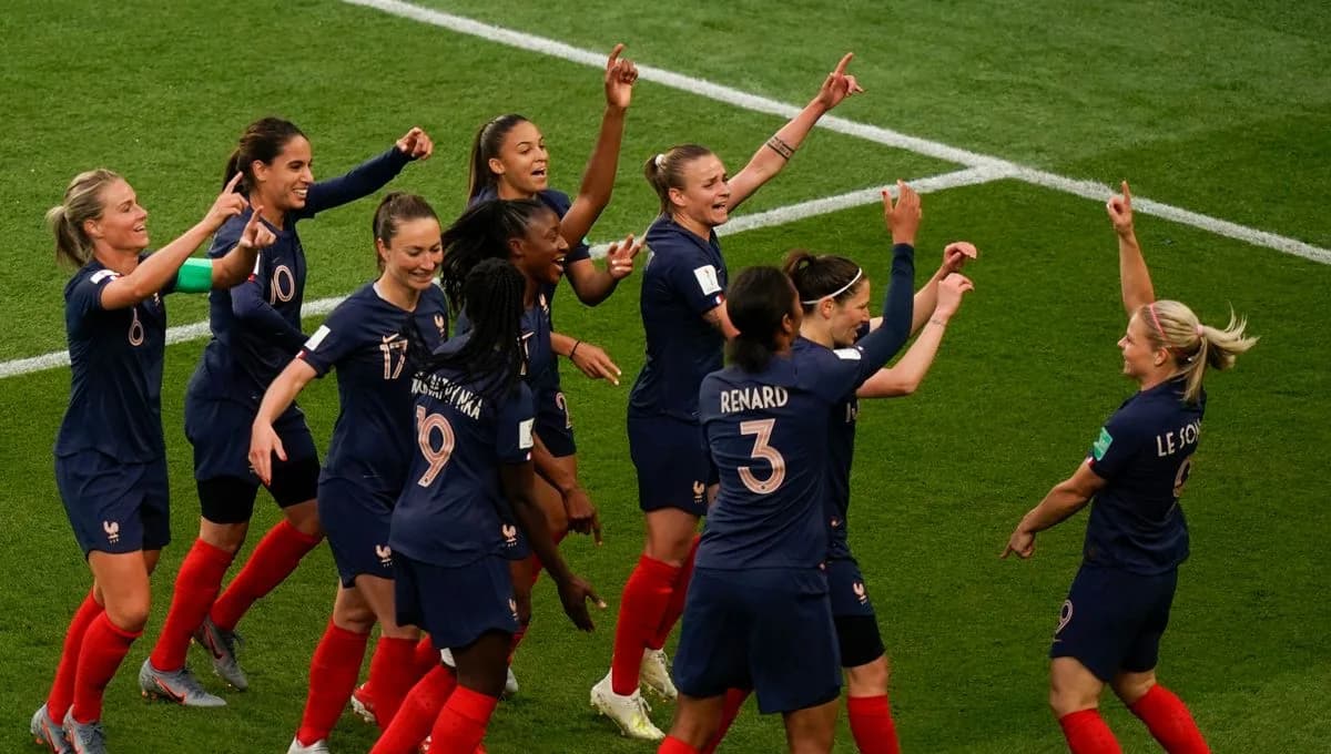 Football féminin : trois ans d'attente pour une convention collective en France