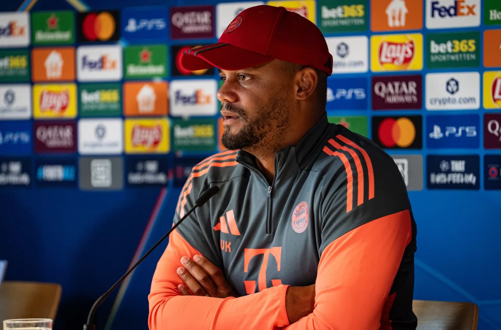 Vincent Kompany suspendu et strictement surveillé au Parc pour PSG-Bayern en demi-finale C1 2026
