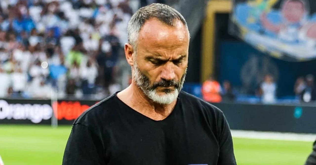 RC Lens : recadrage d’Éric Di Méco sur les critiques de Pierre Sage après Brest