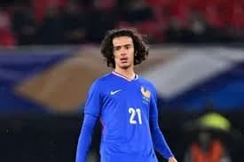 Top 5 des raisons pour lesquelles le PSG s'intéresse à Ayyoub Bouaddi, la pépite du LOSC