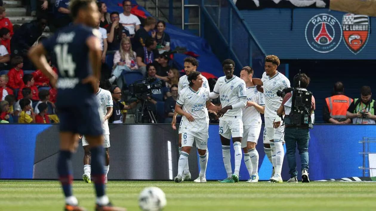 PSG 2-2 Lorient : Le titre encore attendu, Paris piégé au Parc