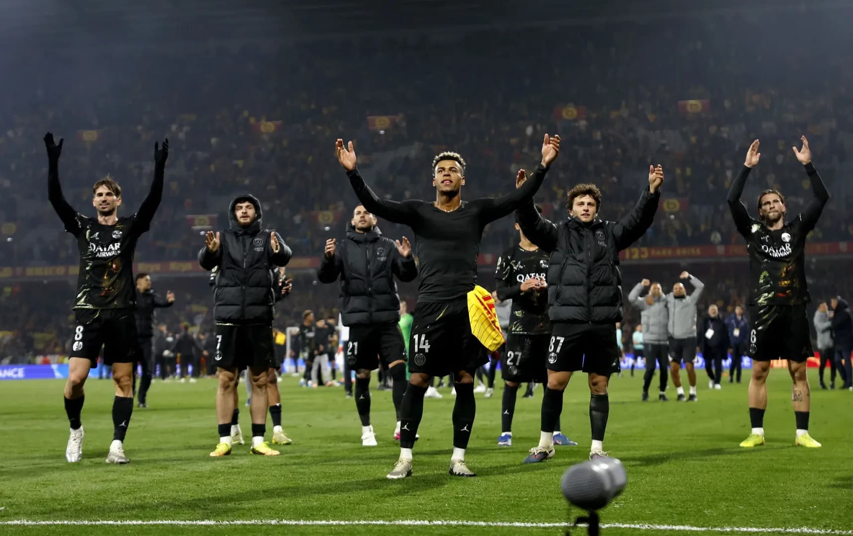 PSG sacré champion après sa victoire 2-0 à Lens en match en retard de Ligue 1