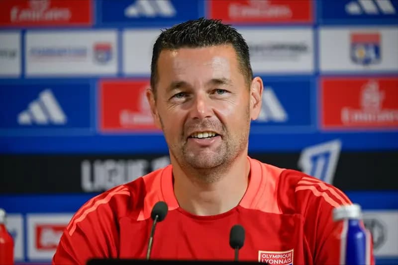 Pierre Sage révèle son équipe de France idéale pour le Mondial 2026
