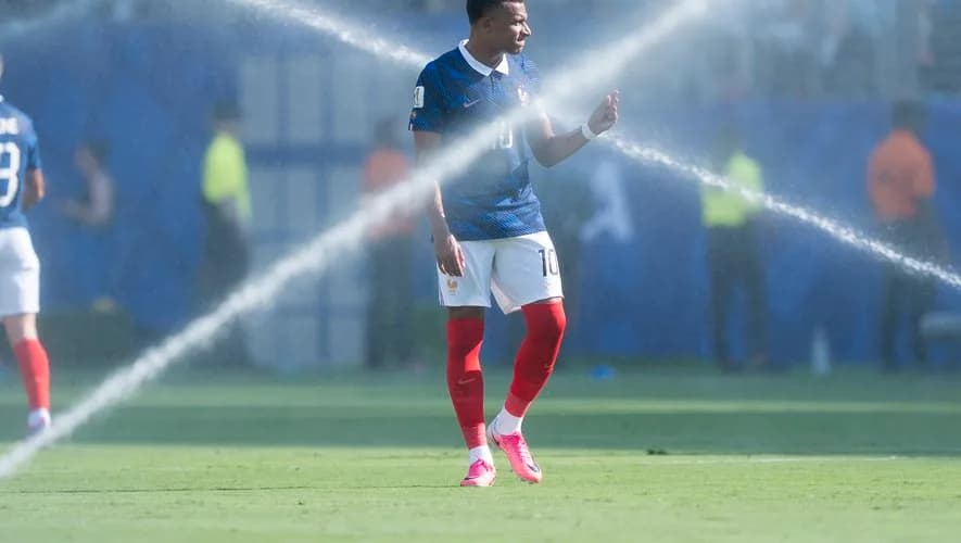 Équipe de France : Deschamps répond aux inquiétudes sur la chaleur