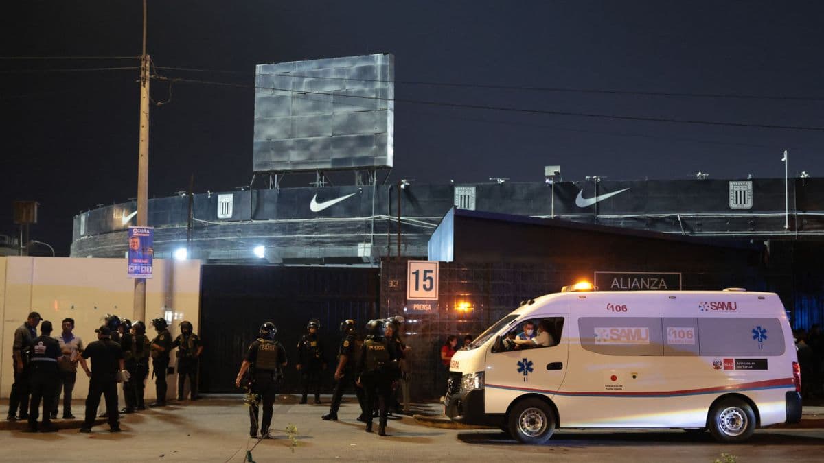 Tragédie au Pérou : un mort et 47 blessés lors d'un rassemblement au stade de Lima