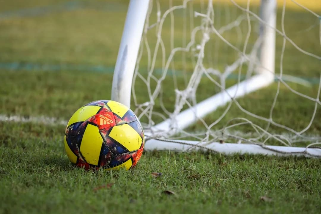 Lille-Lens : un dirigeant du LOSC victime d’une agression après le derby, une nuit sous tension
