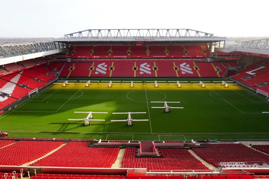 Mercato : Marcos Senesi quitte Bournemouth et attise l’intérêt de Liverpool et Tottenham