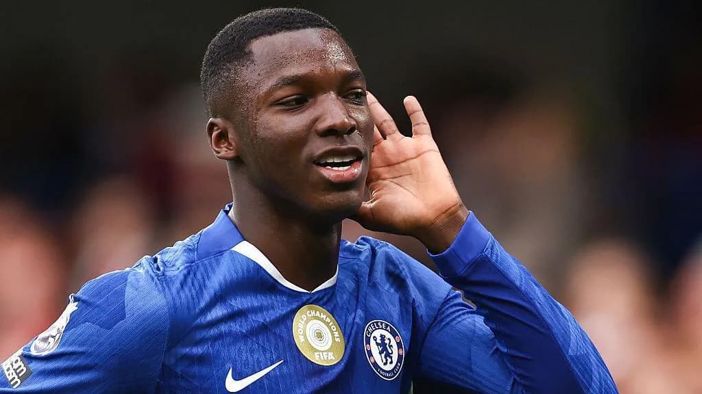 Premier League : Caicedo prolonge à Chelsea, blessures et enjeux avant un week-end décisif